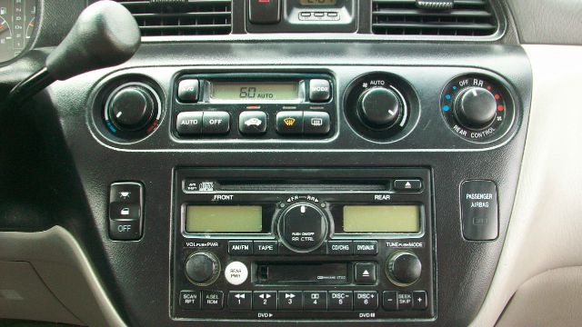 Honda Odyssey 2004 photo 12