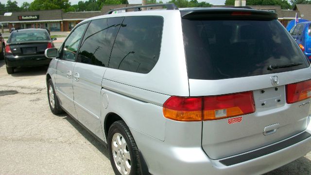 Honda Odyssey 2004 photo 4