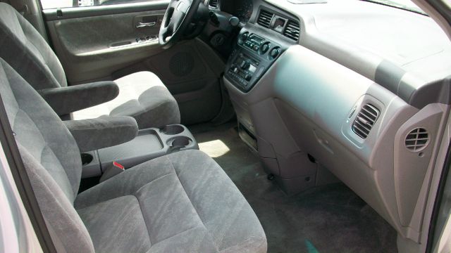 Honda Odyssey 2004 photo 5
