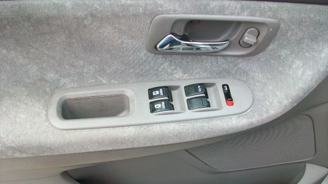 Honda Odyssey 2004 photo 7