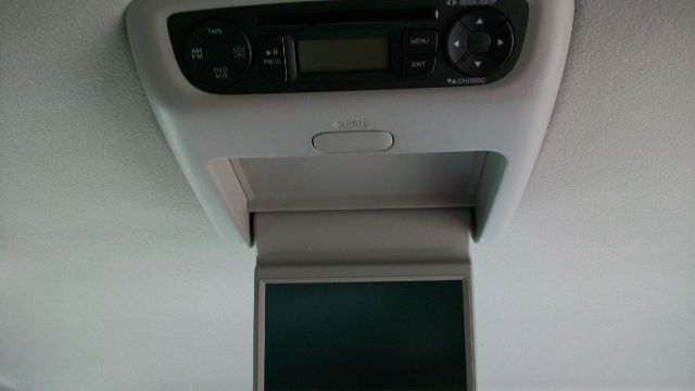 Honda Odyssey 2004 photo 9