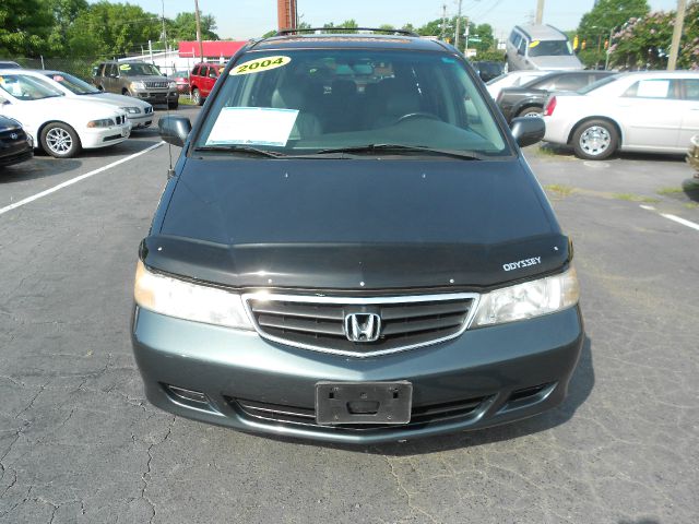 Honda Odyssey 2004 photo 1