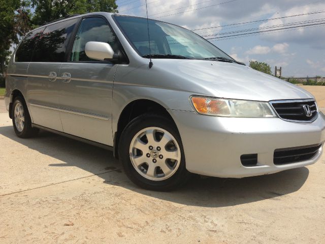 Honda Odyssey 2004 photo 3