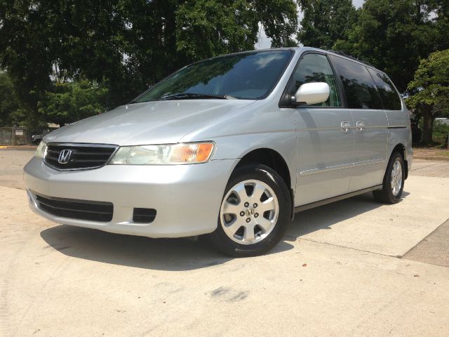 Honda Odyssey 2004 photo 4