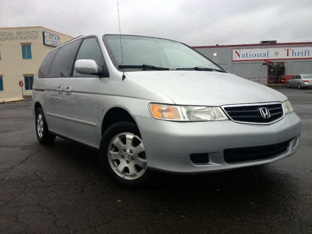 Honda Odyssey 2004 photo 1