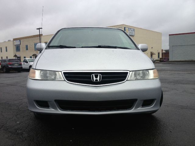 Honda Odyssey 2004 photo 4