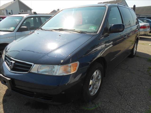 Honda Odyssey 2004 photo 2