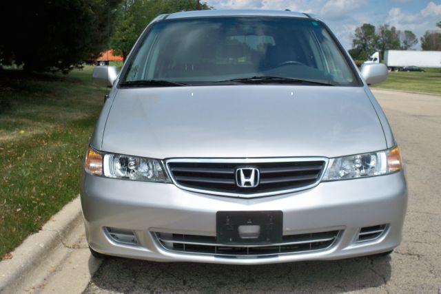 Honda Odyssey 2004 photo 4