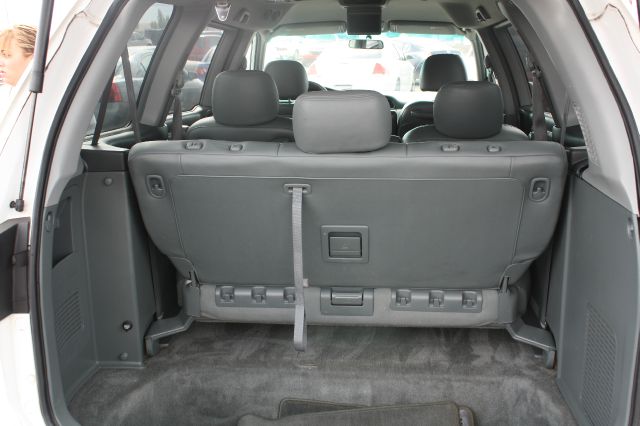 Honda Odyssey 2004 photo 1