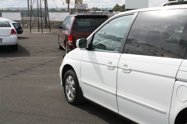 Honda Odyssey 2004 photo 4