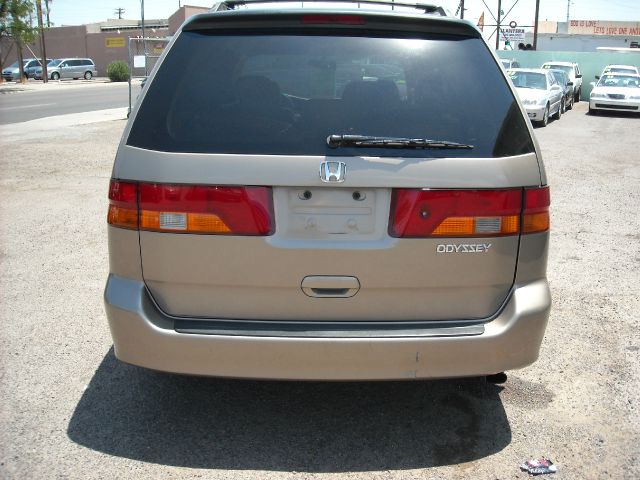 Honda Odyssey 2004 photo 1