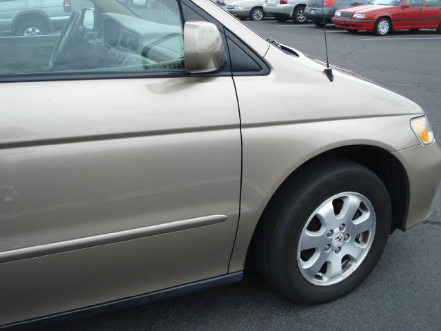 Honda Odyssey 2004 photo 1