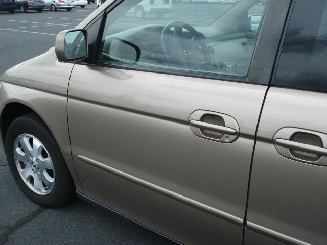 Honda Odyssey 2004 photo 10