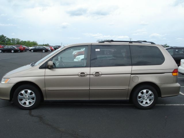Honda Odyssey 2004 photo 7