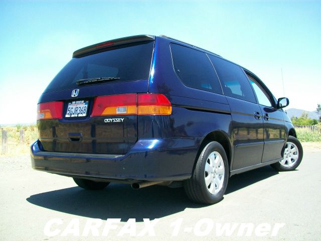 Honda Odyssey 2004 photo 1