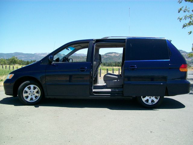 Honda Odyssey 2004 photo 4