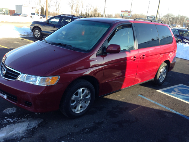 Honda Odyssey 2004 photo 2