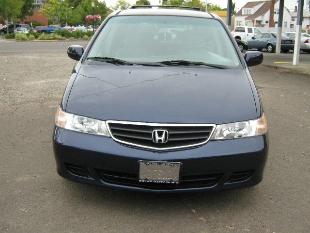 Honda Odyssey 2004 photo 3