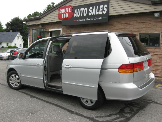 Honda Odyssey 2004 photo 1