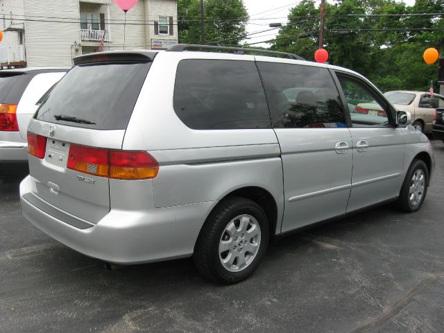 Honda Odyssey 2004 photo 8
