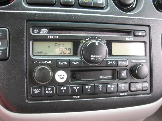 Honda Odyssey 2004 photo 9