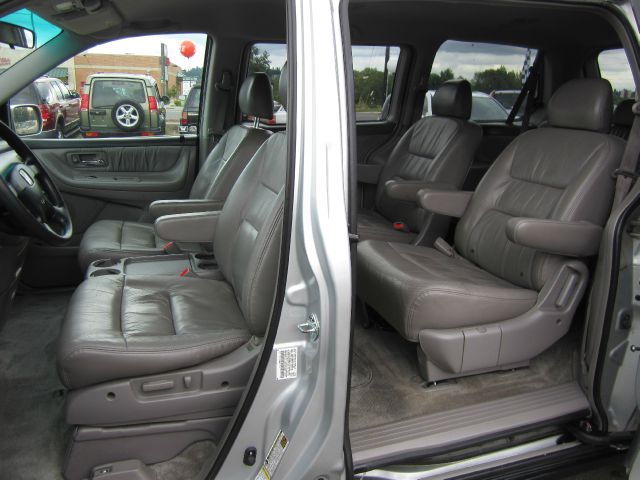 Honda Odyssey 2004 photo 1
