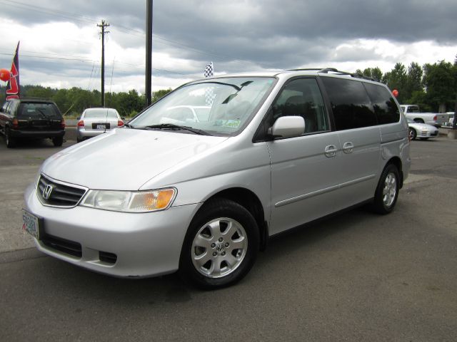 Honda Odyssey 2004 photo 4