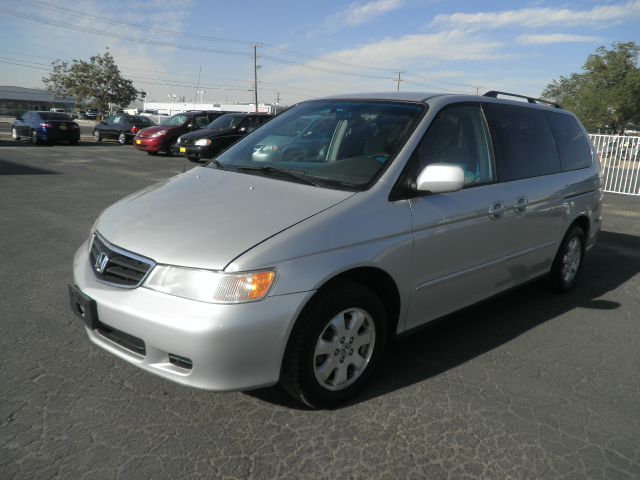 Honda Odyssey 2004 photo 4