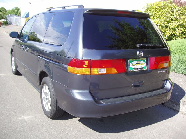 Honda Odyssey 2004 photo 15