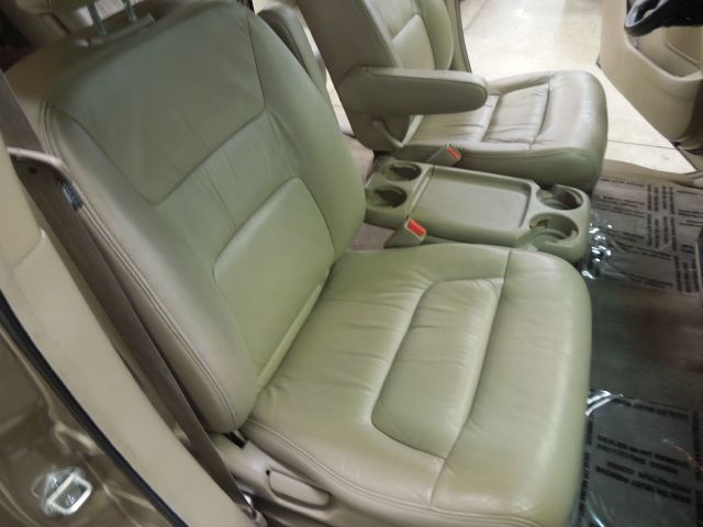 Honda Odyssey 2004 photo 24