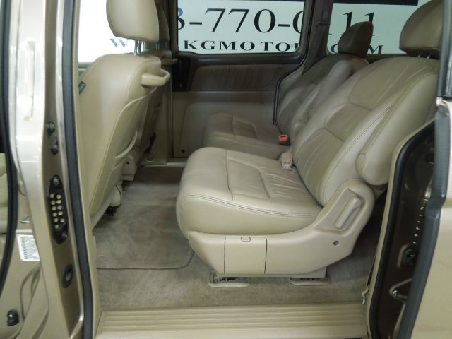 Honda Odyssey 2004 photo 3