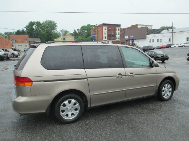 Honda Odyssey 2004 photo 4