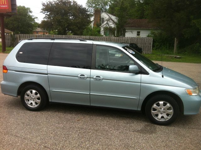 Honda Odyssey 2004 photo 7