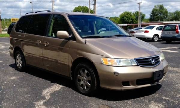 Honda Odyssey 2004 photo 3