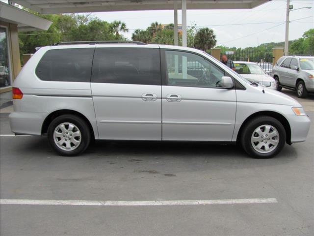 Honda Odyssey 2004 photo 1