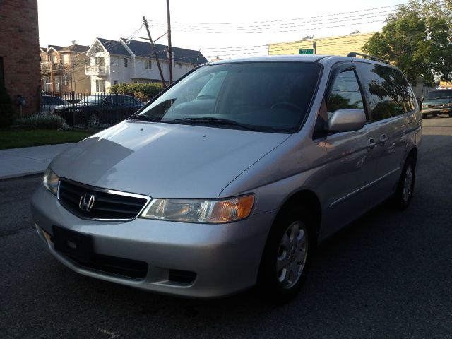 Honda Odyssey 2004 photo 8