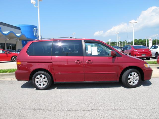Honda Odyssey 2004 photo 1