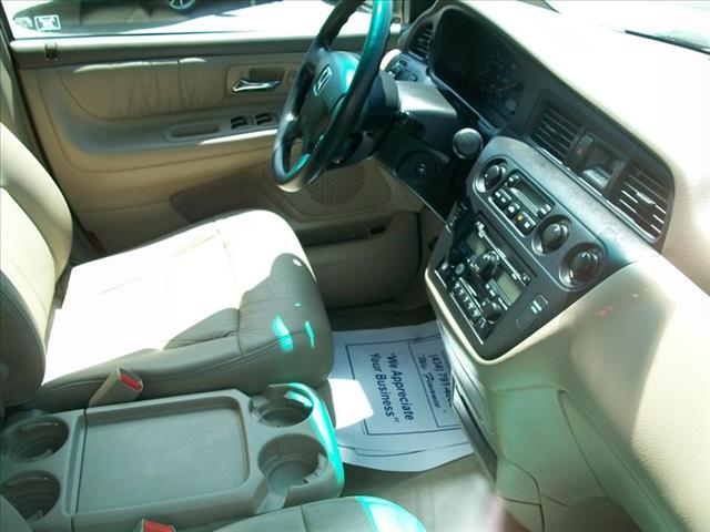 Honda Odyssey LS 2WD MiniVan