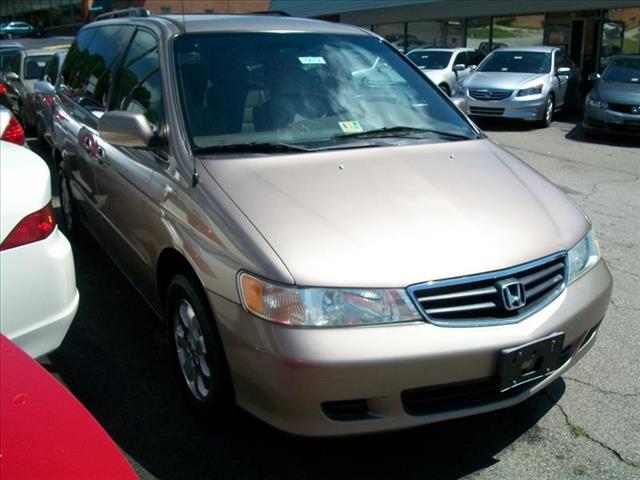 Honda Odyssey 2004 photo 1