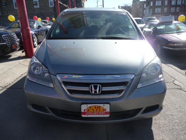 Honda Odyssey 2005 photo 1