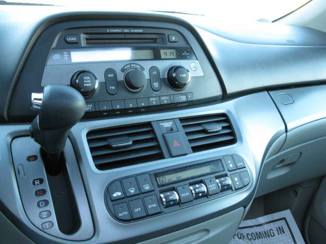 Honda Odyssey 2005 photo 4