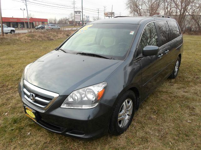 Honda Odyssey 2005 photo 3