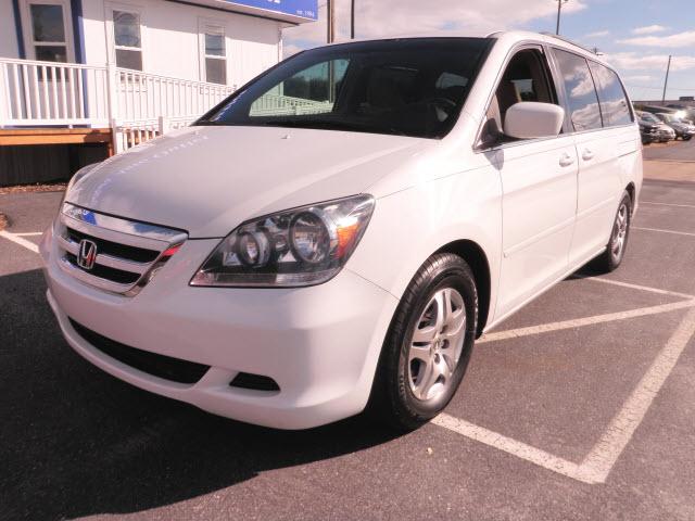 Honda Odyssey 2005 photo 1