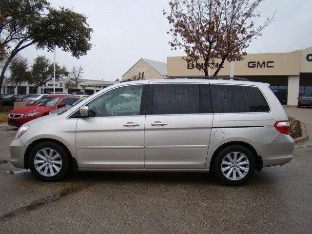 Honda Odyssey 2005 photo 1