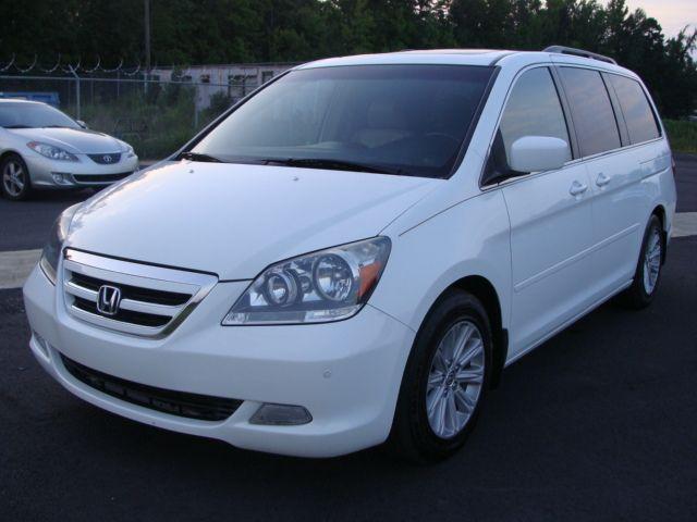 Honda Odyssey 2005 photo 1