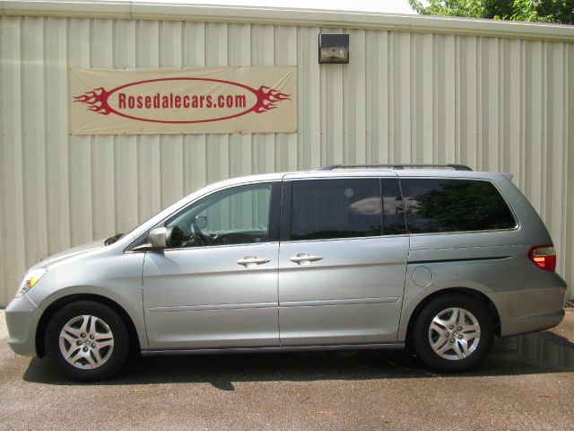 Honda Odyssey 2005 photo 4