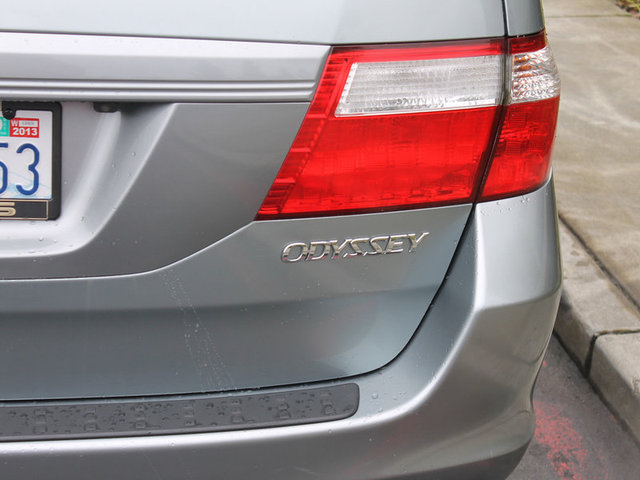 Honda Odyssey 2005 photo 3