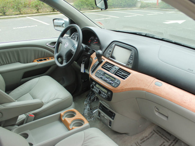 Honda Odyssey 2005 photo 5
