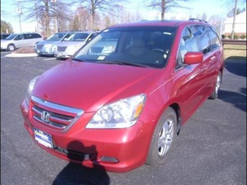 Honda Odyssey 2005 photo 2