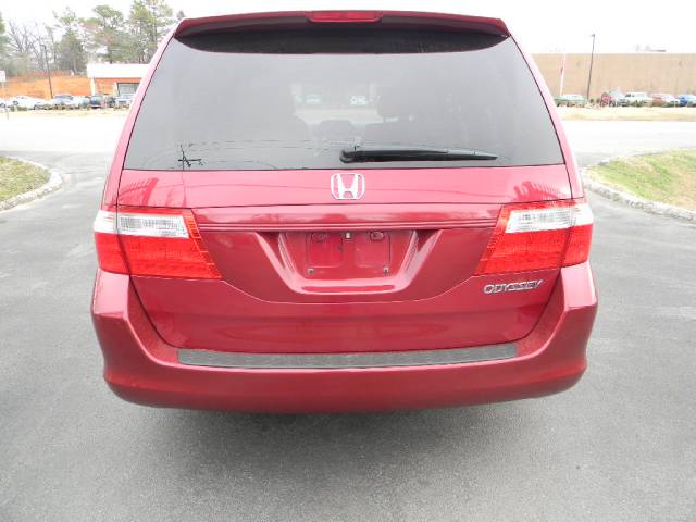 Honda Odyssey 2005 photo 4